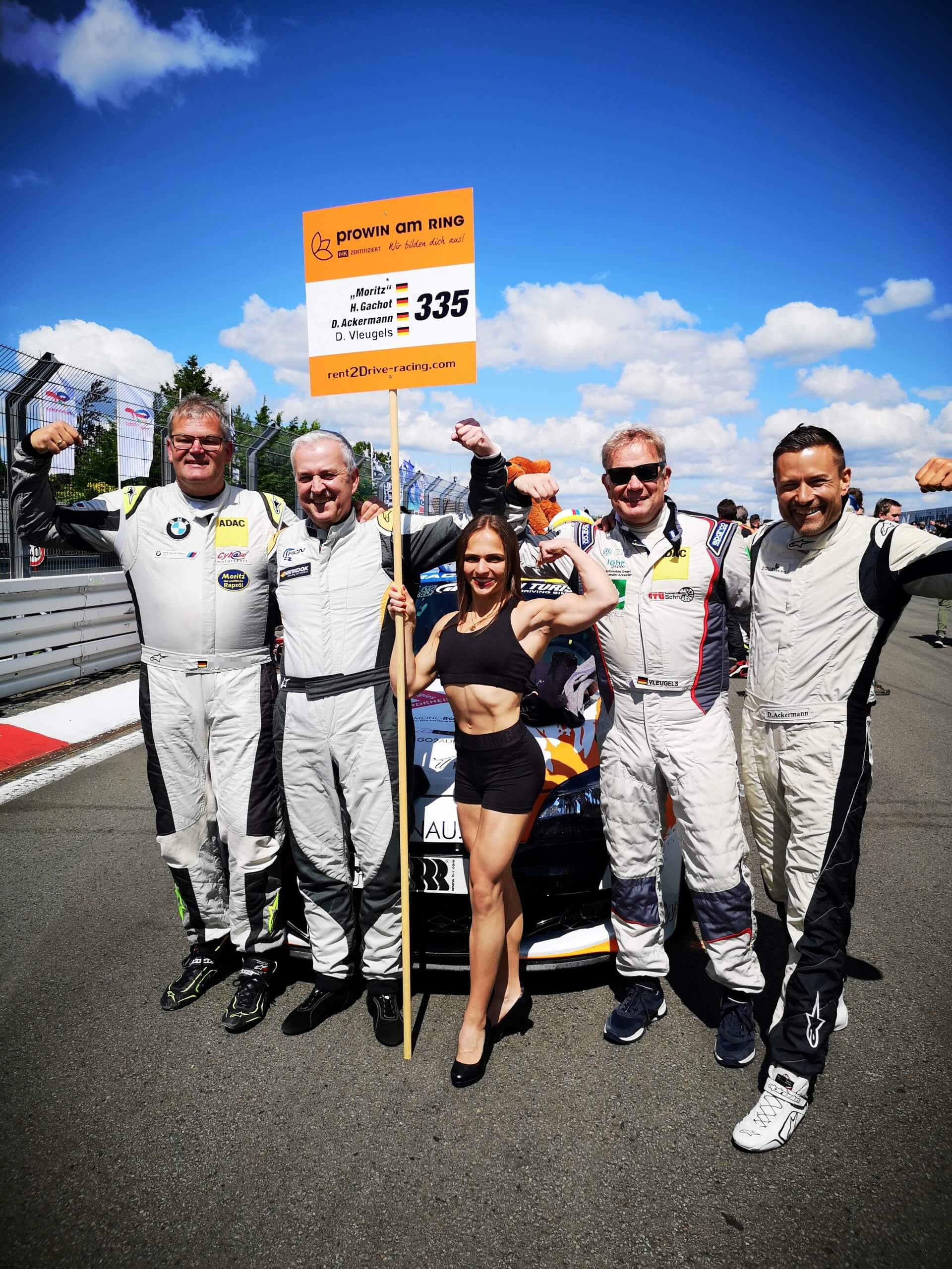 You are currently viewing rent2Drive-racing beim TotalEnergies ADAC 24h-Rennen auf dem Nürburgring