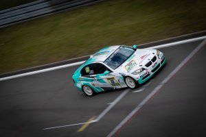 Mehr über den Artikel erfahren rent2Drive-racing überzeugt mit schnellen Runden