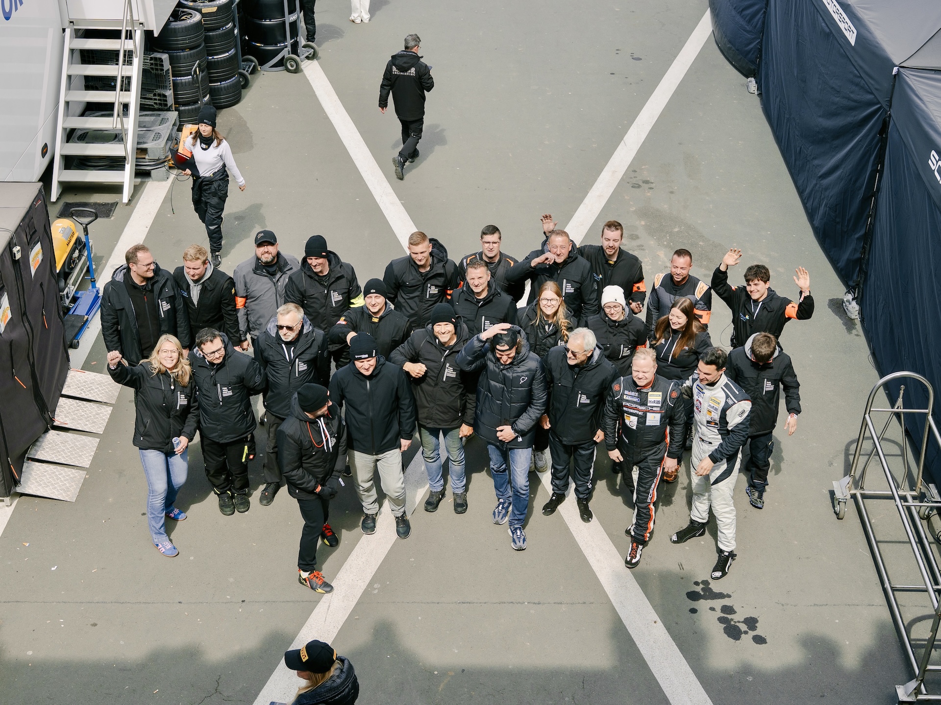 Du betrachtest gerade Saisonfinale ohne Kratzer: Podium für rent2Drive-racing beim NLS-Finale